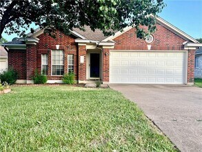 Building Photo - 16831 Bailey Jean Dr