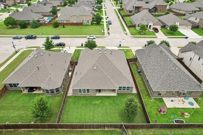 Building Photo - 2603 Wallingford Dr