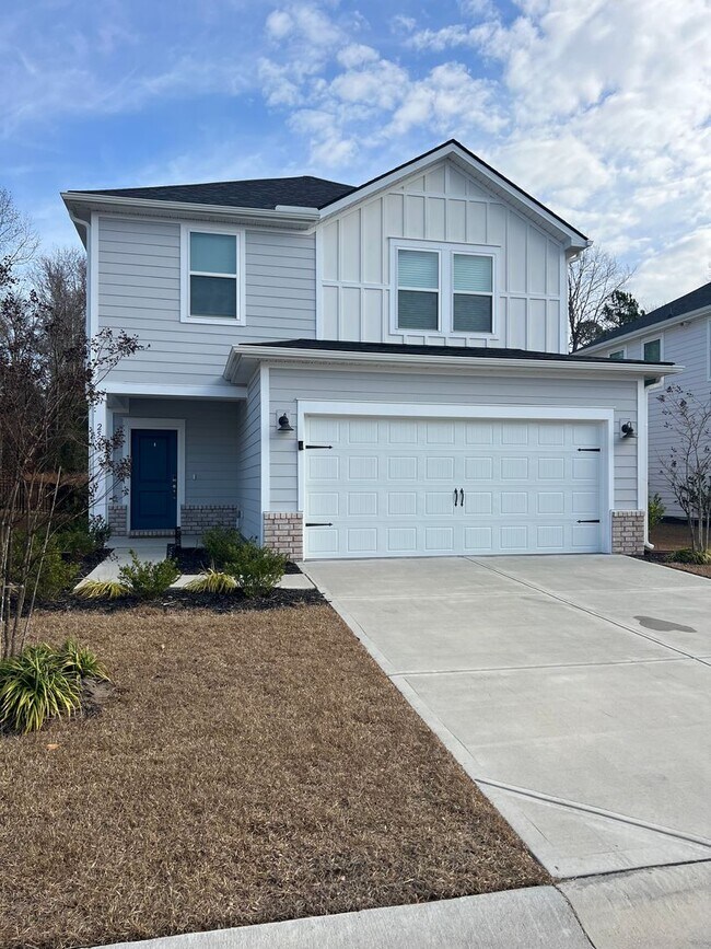 Building Photo - BEAUTIFUL 4 bedroom / 3 bath home located off Water Tower Road!