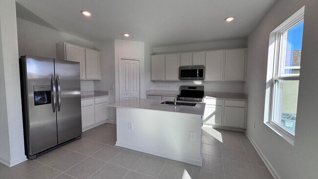 Building Photo - Spacious 5-Bedroom Home Designed for Comfort & Modern Living