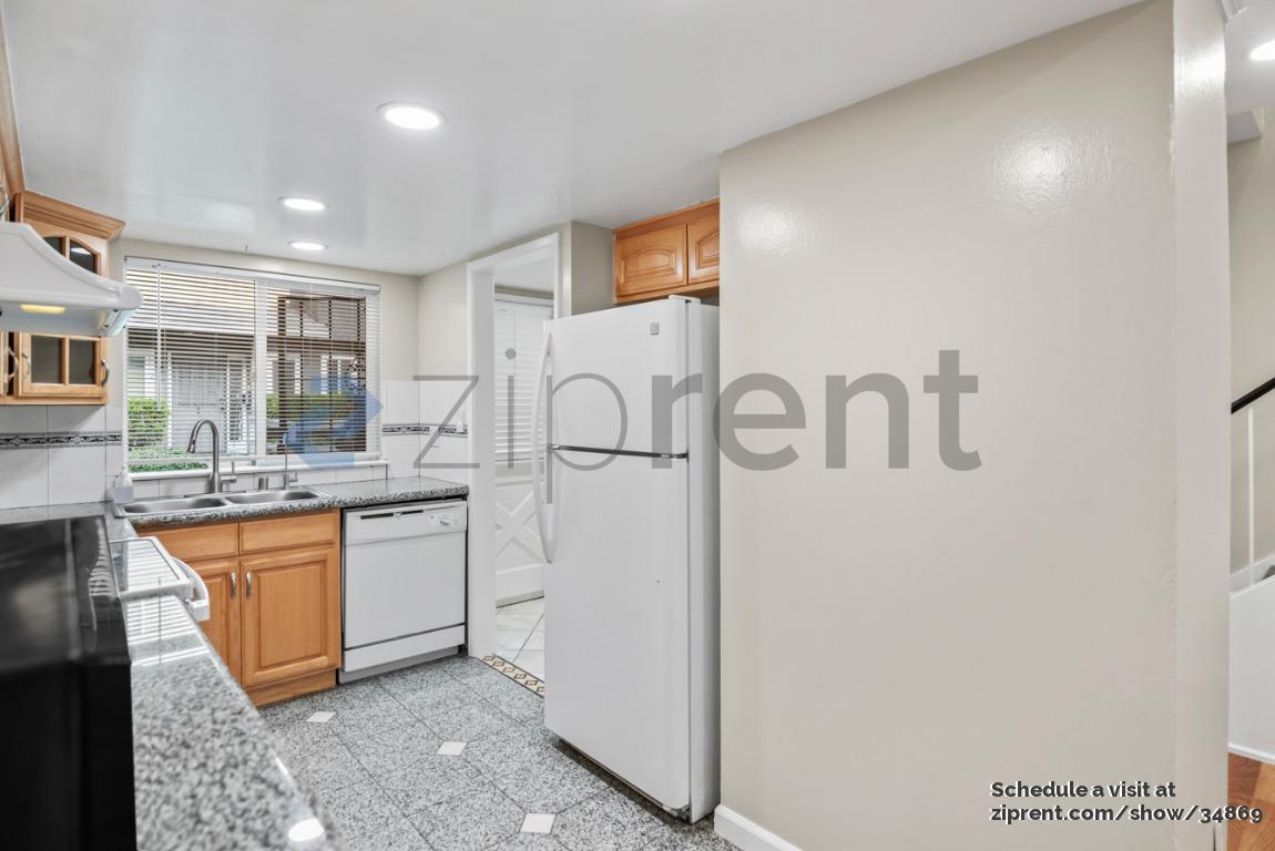 Building Photo - 3314 Landess Ave