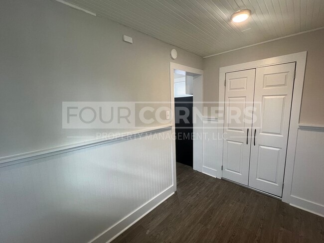 Building Photo - Beautiful 4 Bedroom 3 Bath Home