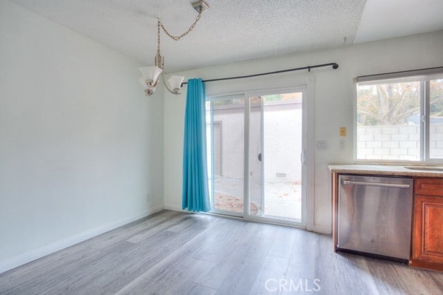 Building Photo - 2210 Shady Hills Dr