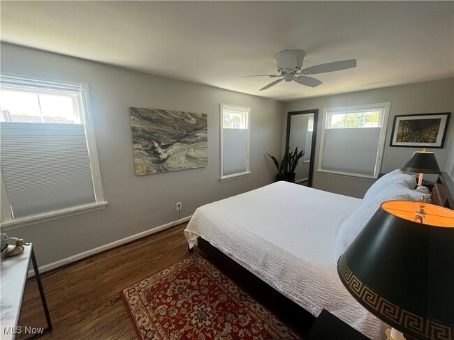 Building Photo - 15220 Rosemary Ave