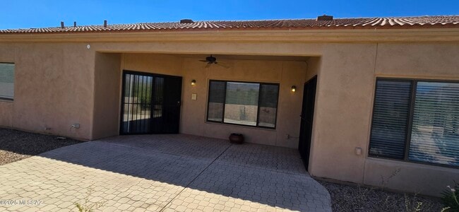 Building Photo - 7659 E Park View Dr