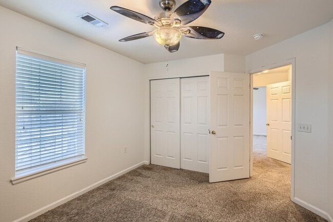 Building Photo - 1506 Wild Cat Mountain Rd