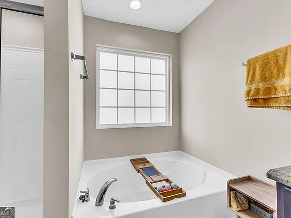 Building Photo - 732 Waterlily Ct