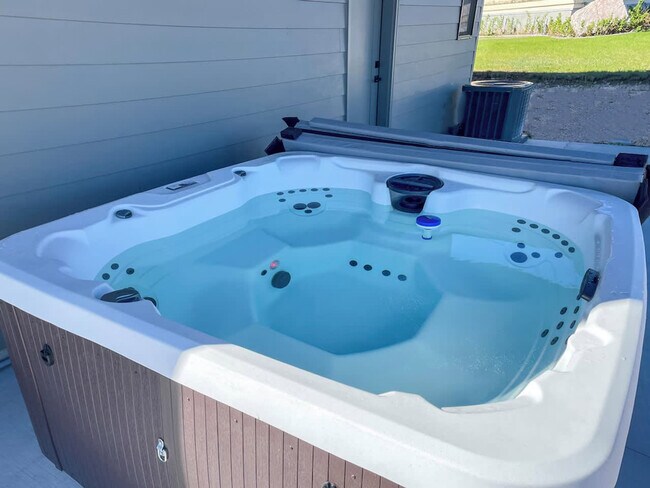 Building Photo - 40 Wedge Way