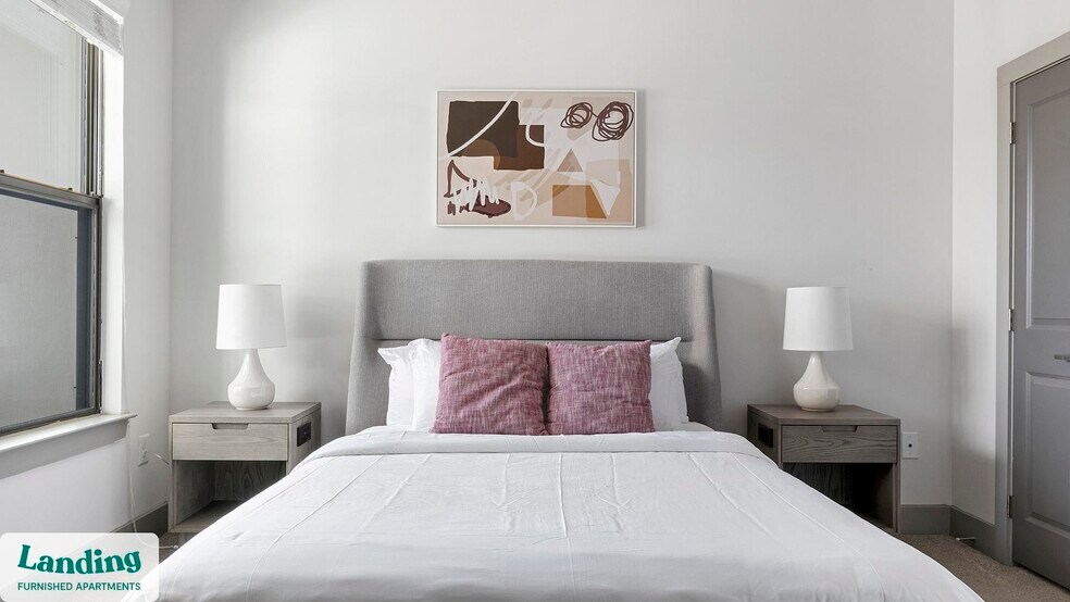 Building Photo - 930 Howell Mill Rd NW