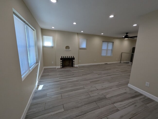 Building Photo - Greenway Glow-Up: Fully Renovated & Full o...