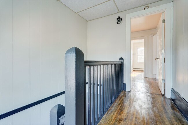 Building Photo - 2247 Clifford Ave