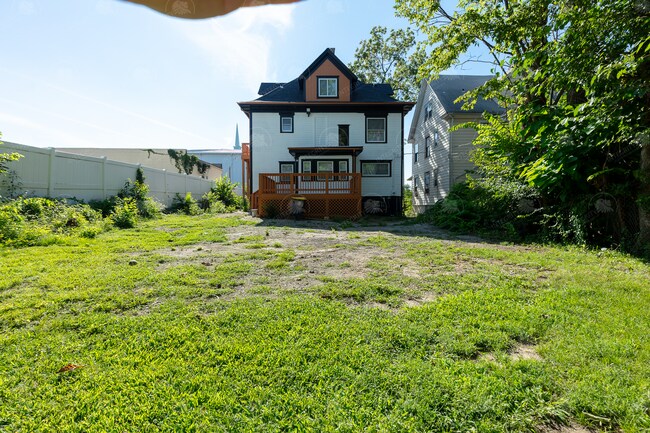Building Photo - 3123 Woodland Ave
