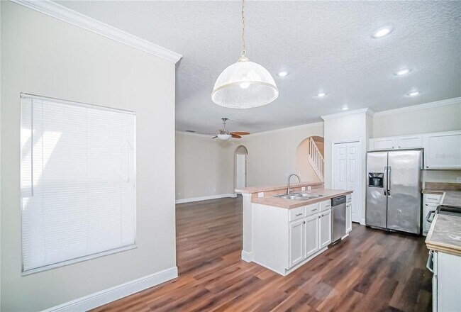 Building Photo - 2509 Skif Dr