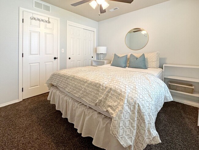 Building Photo - Furnished 3 Bed, 2 Bath Home in Southwest Boise – Stylish, Dog-Friendly, and Move-In Ready!