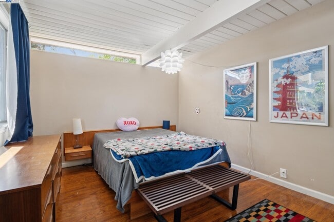 Building Photo - 3767 Gainsborough Dr