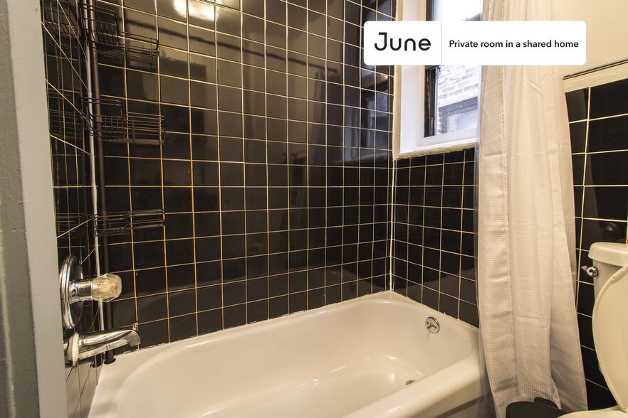 Building Photo - Room in Shared 3 bed/1 bath home in East Village