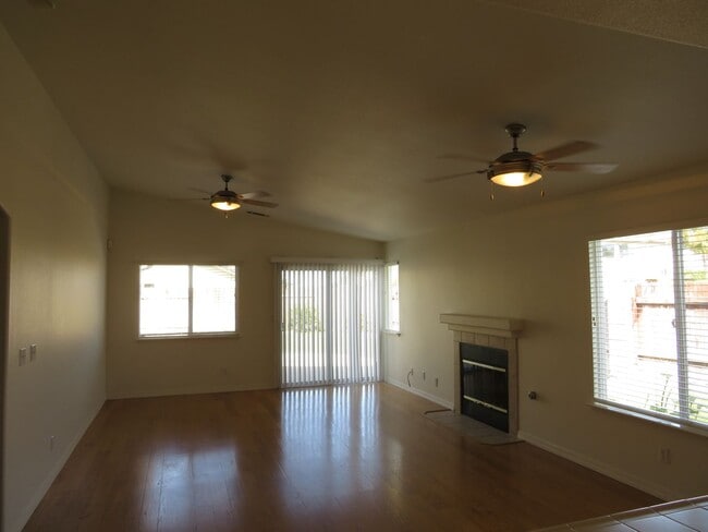 Building Photo - Beautiful River Oaks Single Story Corner Home Near Taylor Elementary School