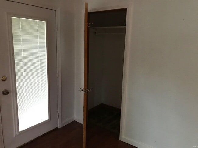 Building Photo - 600 W Cherokee Dr