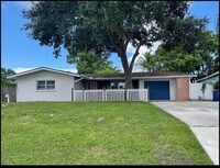Building Photo - 5638 Nutmeg Ave