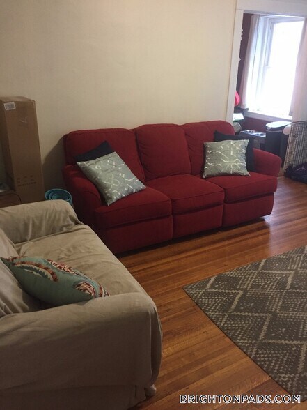 Primary Photo - 1615 Commonwealth Ave