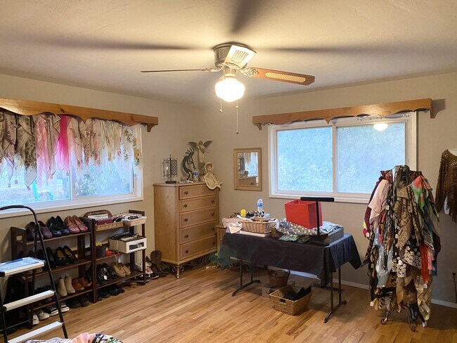 Building Photo - 10138 Bosque Cir NW