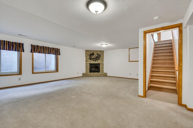 Building Photo - Beautiful 3 bed / 3 bath Ranch - High Pointe Community Westminster - Available NOW!