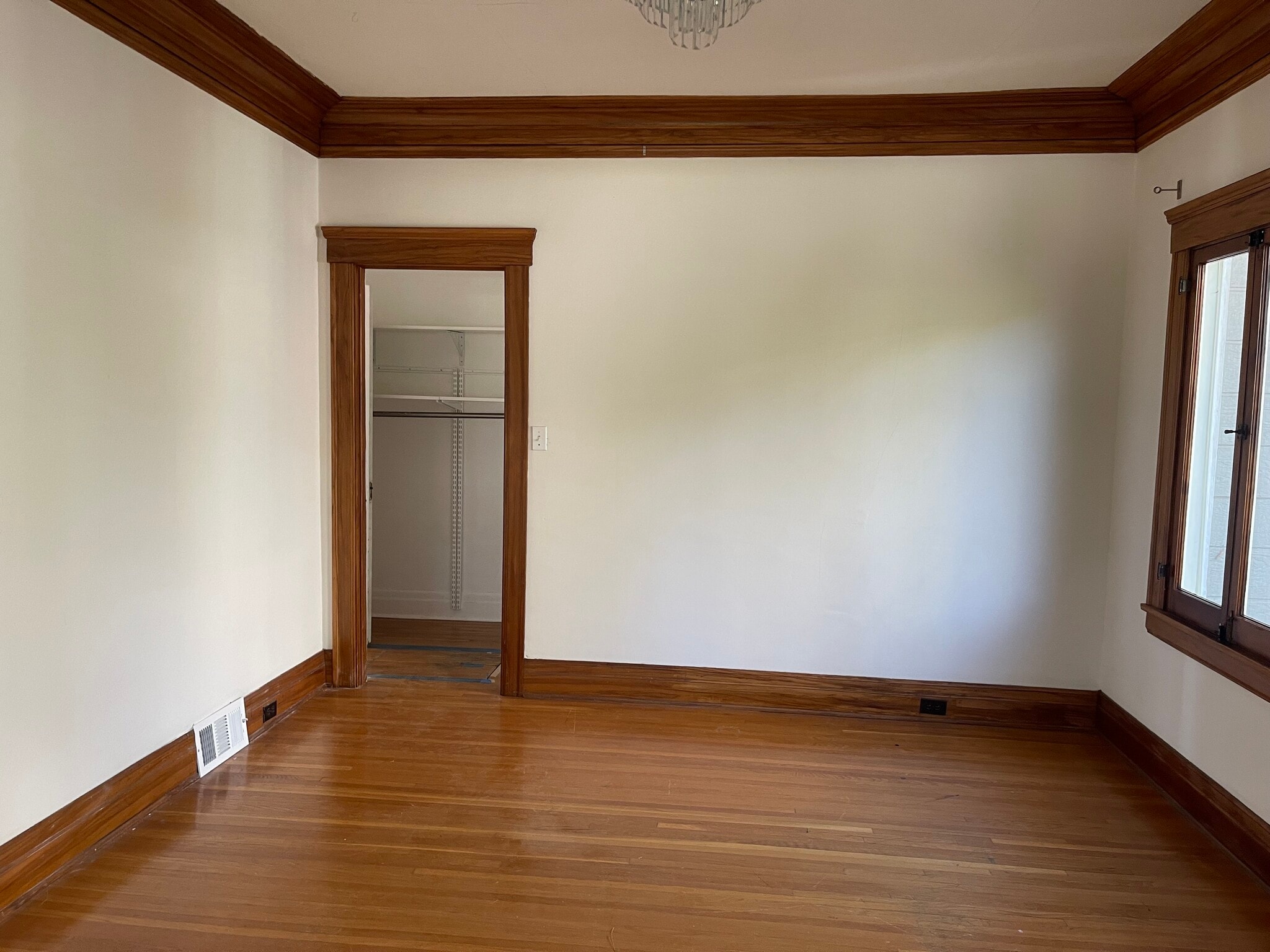 Bedroom 1 - 147 N Baldwin Ave