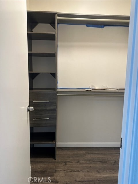 Building Photo - 6447 Balcom Ave