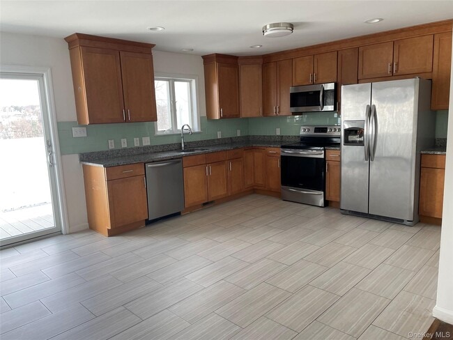 Building Photo - 62 Gibson Pl