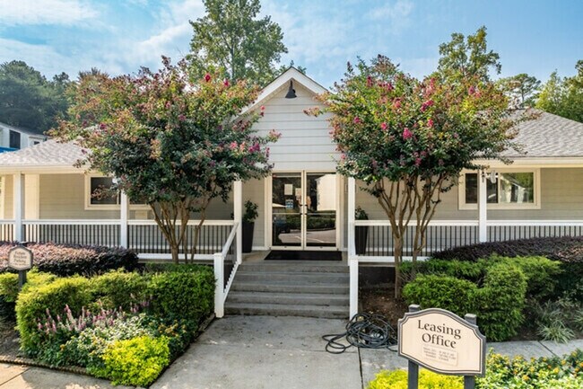 Building Photo - 730 Kenridge Pkwy