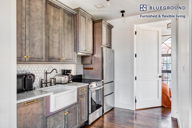 Building Photo - 187 Kent Ave