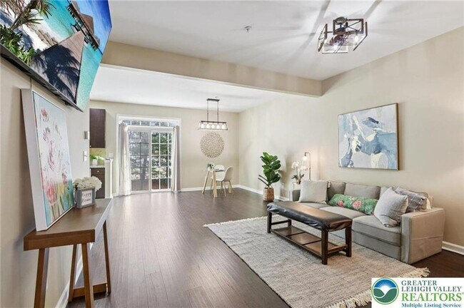 Building Photo - 270 Milkweed Dr