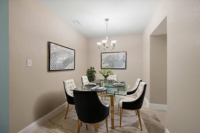 Building Photo - 807 S 12th St