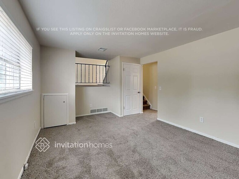 Building Photo - 8770 Lamar Dr