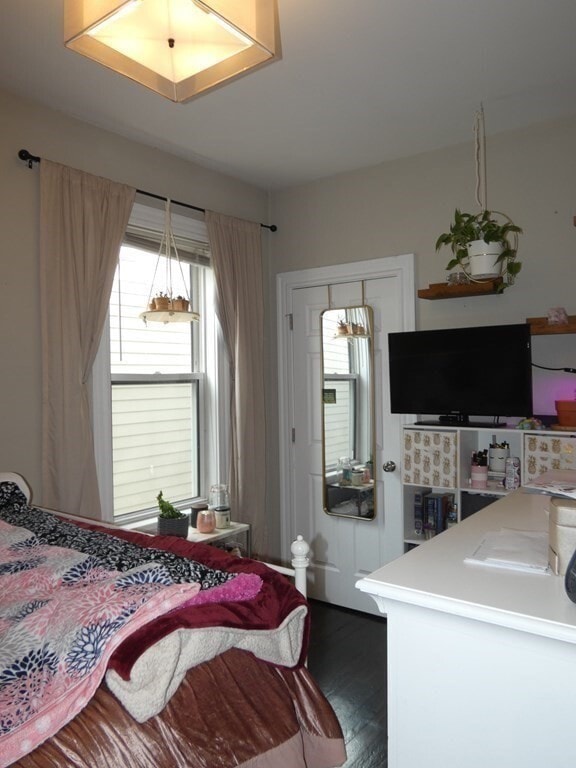 Building Photo - 37 Condor St