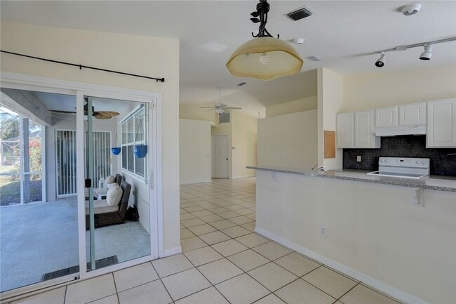 Building Photo - 1489 Whitmore St