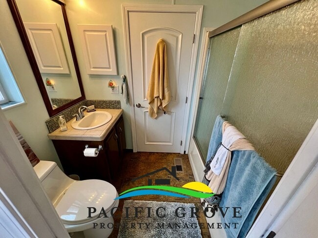 Building Photo - Lovely 2 bed 2 bath for Pro Am Available February 01, 2026!!