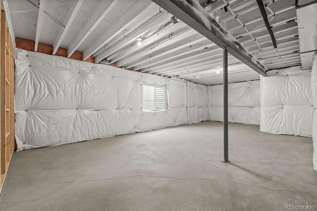 Building Photo - 16353 Cattle Crk Ct