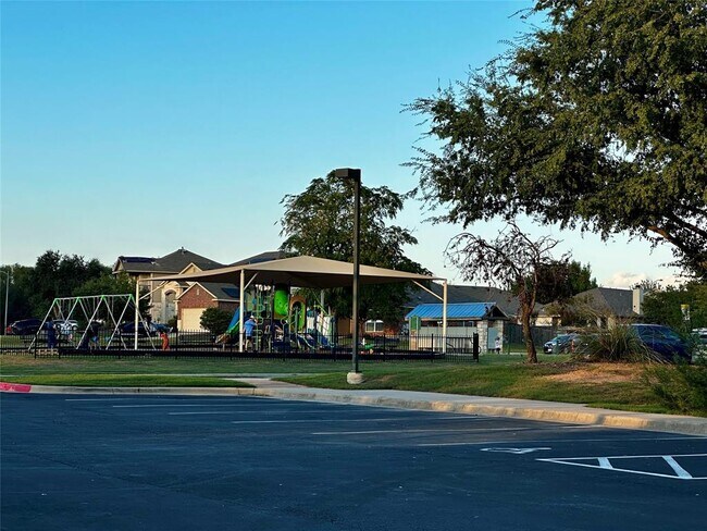 Building Photo - 1711 Tun Tavern Trl