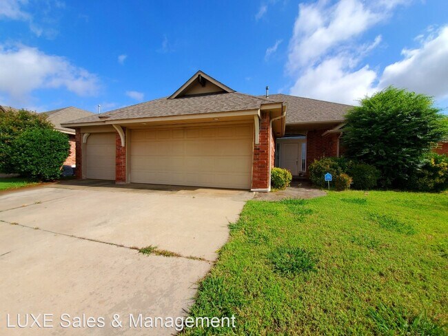Primary Photo - 4 br, 2 bath House - 2405 NW 152nd Street