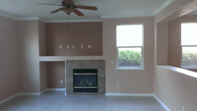 Building Photo - 1800 Marinette Ln