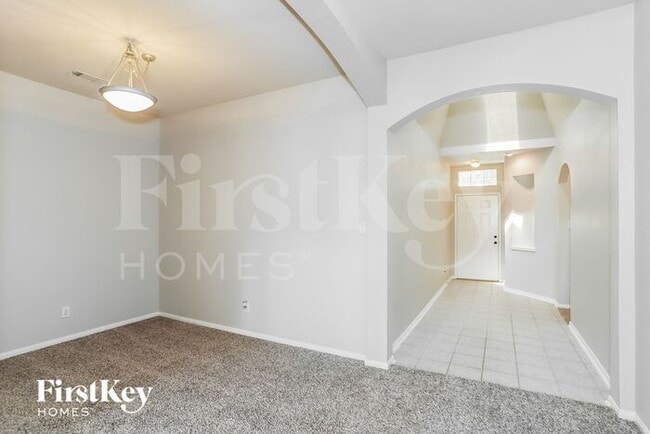 Building Photo - 14918 Spring Walk Ln