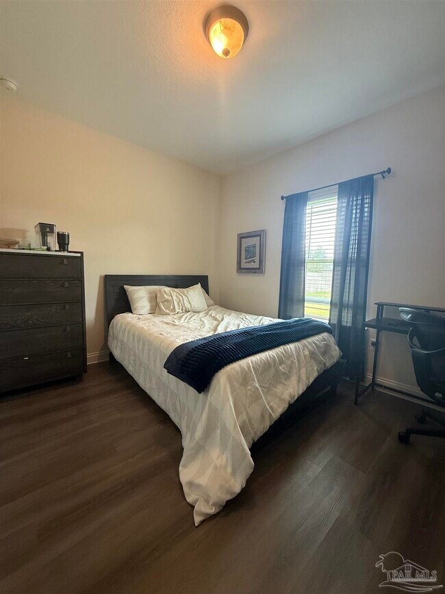 Building Photo - 5511 Micanopy Dr