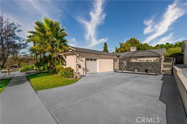 Building Photo - 21711 Mulholland Dr