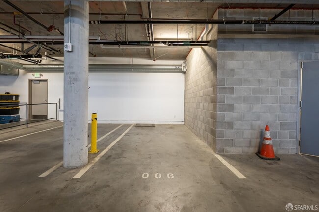 Building Photo - 52 Innes Ct