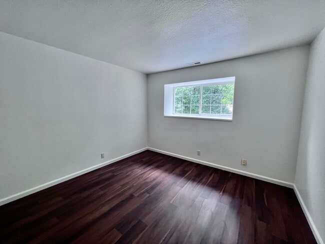 Building Photo - 7534 Whimbleton Way