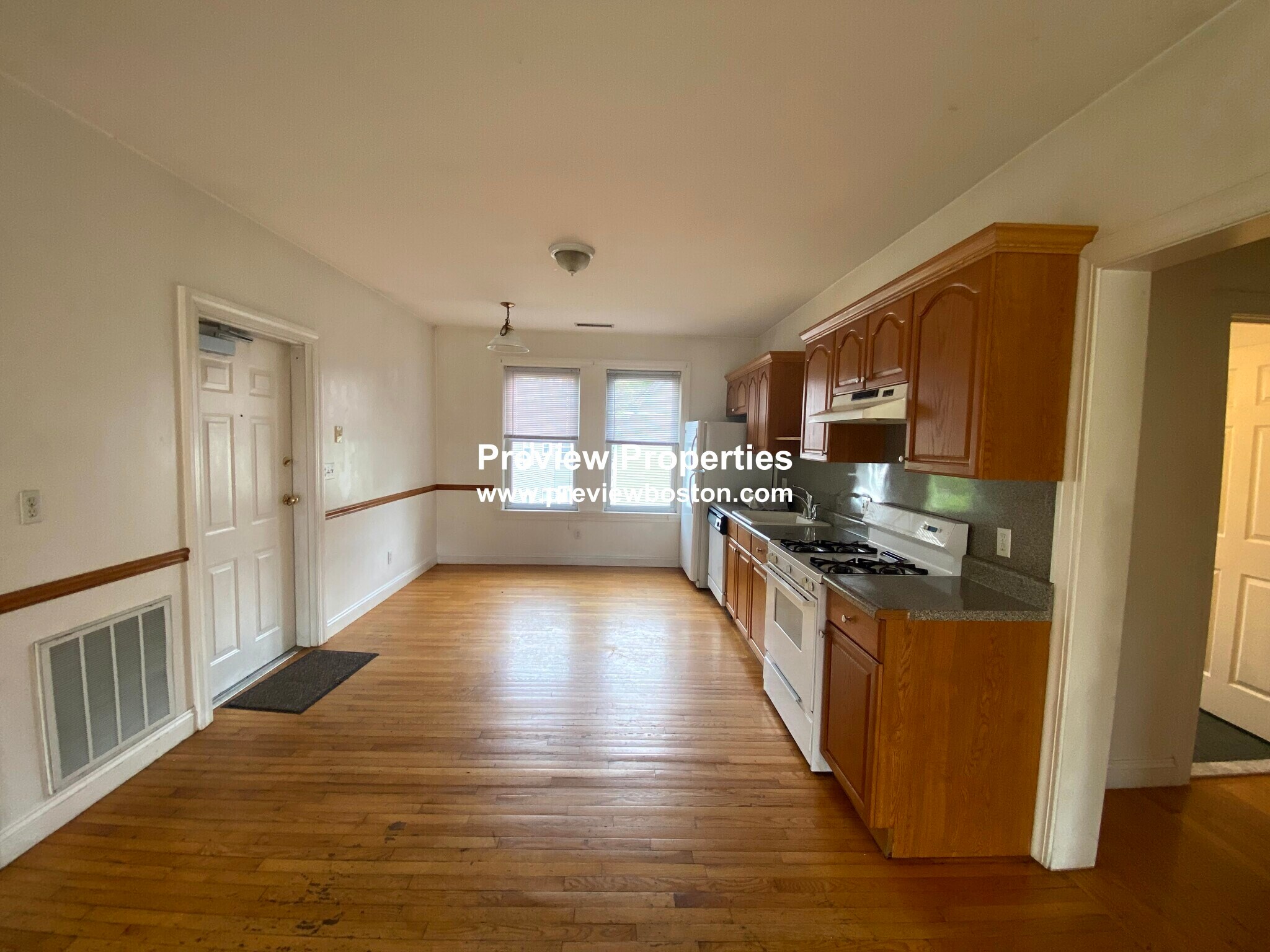 Building Photo - 44 Champney St