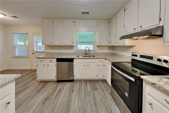 Building Photo - 2791 Whippoorwill Cir NW