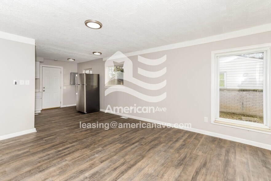 Building Photo - 28168 Fairfax St