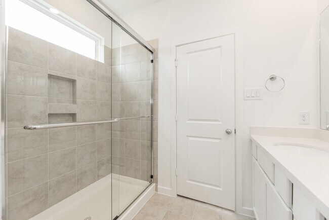 Building Photo - 9723 Rialto Hts Dr